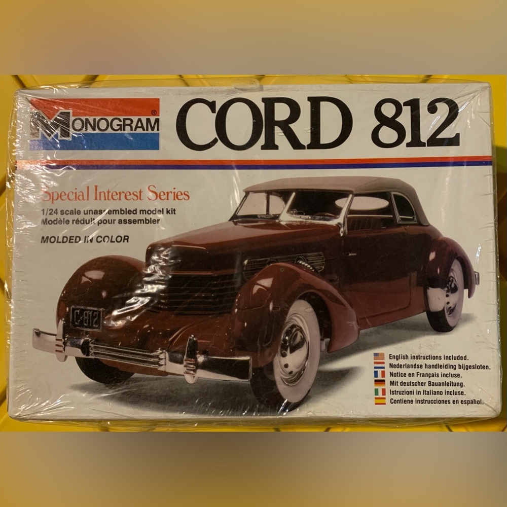 Rare Monogram CORD 812. 1:24 Model Kit #2233 from 1978